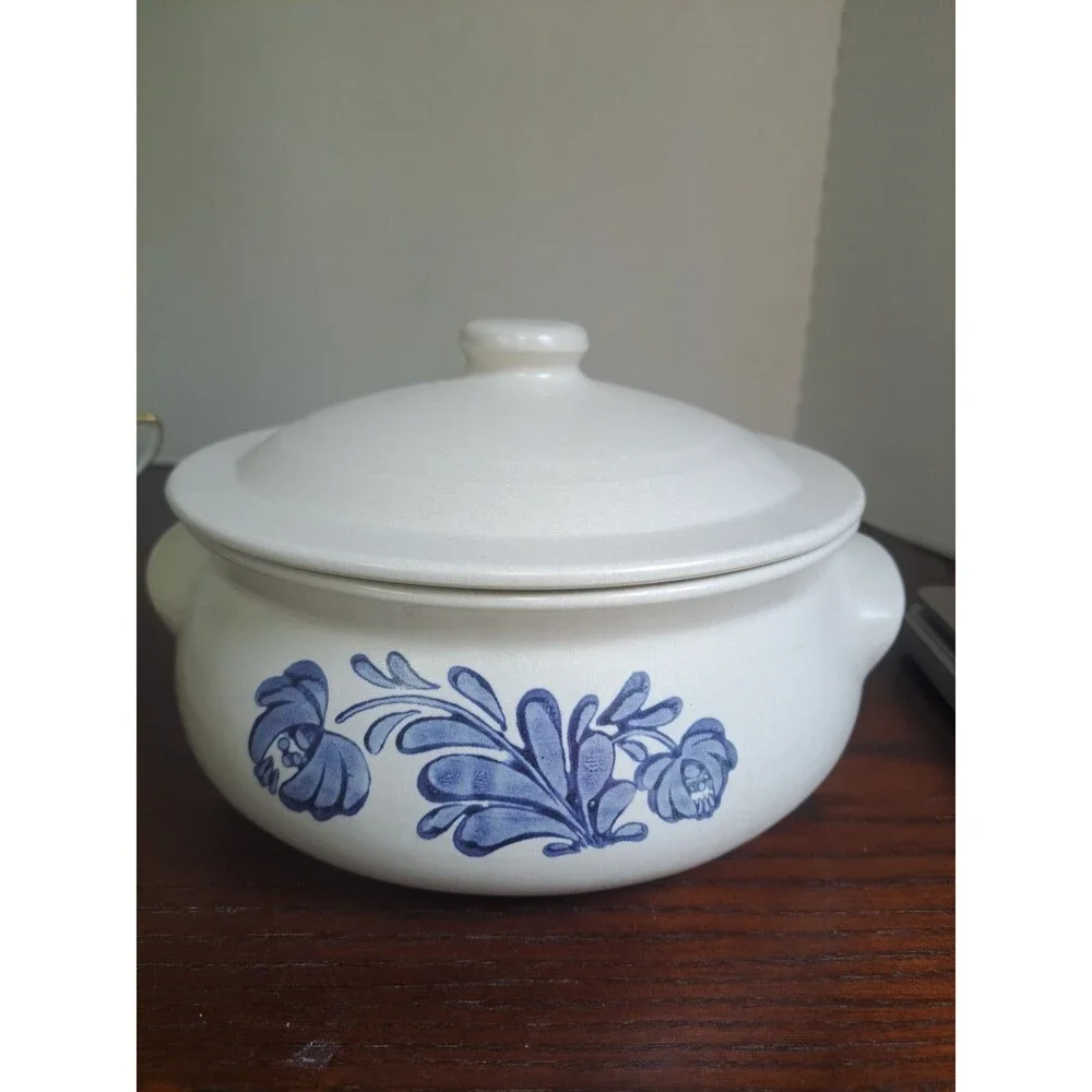 Vintage Pfaltzgraff Yorktown 2quart Covered Microwavable Casserole Dish 315Y